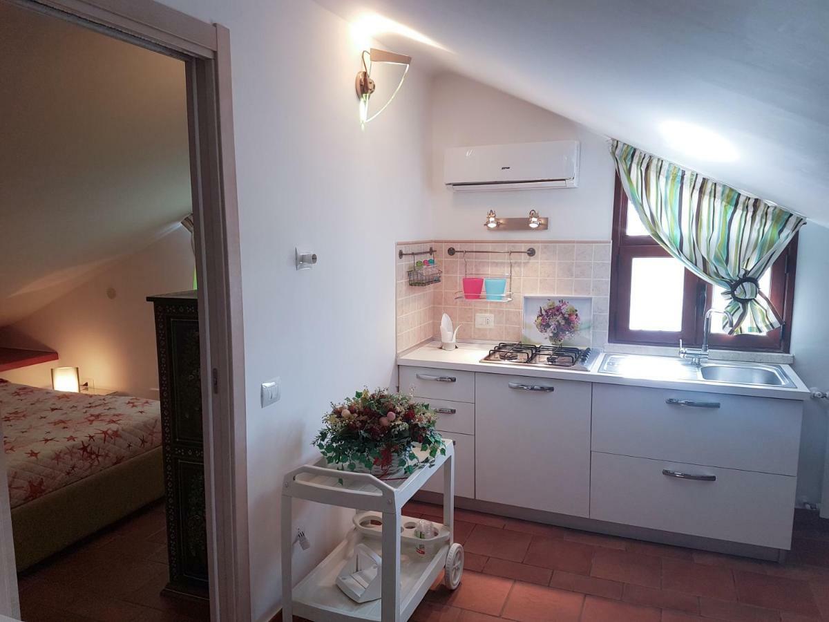 Mansarda Con Vista Piscina Villa Campofelice di Roccella Kültér fotó