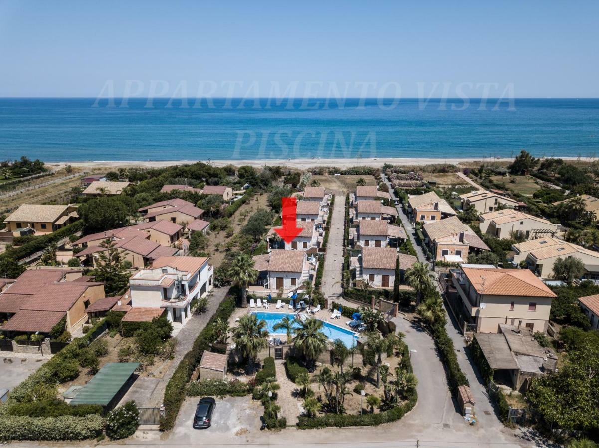 Mansarda Con Vista Piscina Villa Campofelice di Roccella Kültér fotó