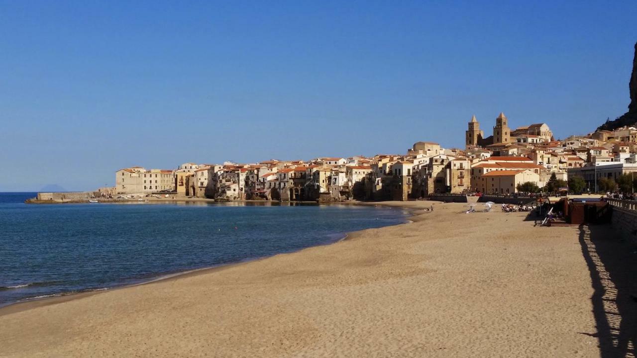 Mansarda Con Vista Piscina Villa Campofelice di Roccella Kültér fotó